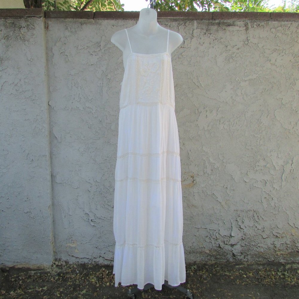 MAGIC ivory rayon embroidered maxi dress L
